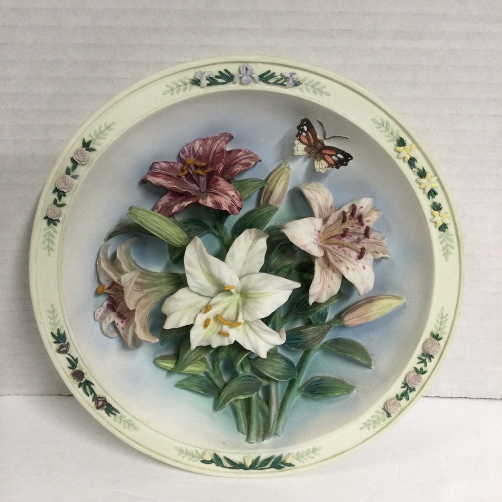 VTG Lena Liu The Lily Garden by Bradford Exchange 3D Plate Sz 7”, 4th Issue